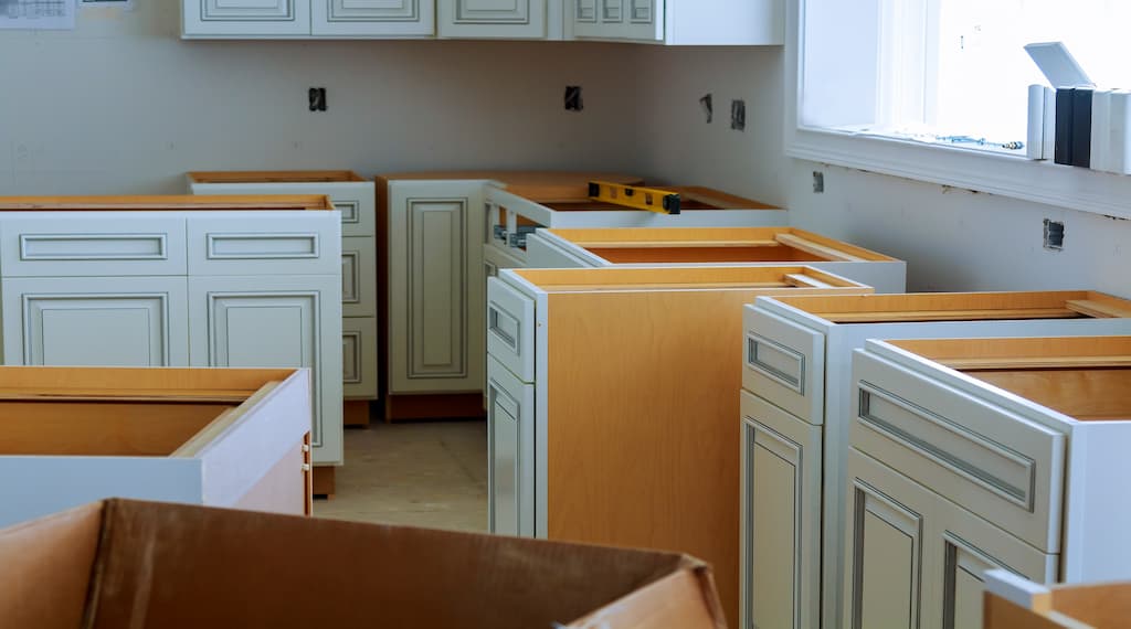 Stock Cabinets vs Semi-Custom vs Custom: Which Should You Choose Lead Time And Availability Of Kitchen Cabinet Types